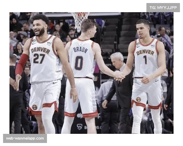 NBA焦点战：国王客战掘金，福克斯与穆雷领衔巅峰后场对决